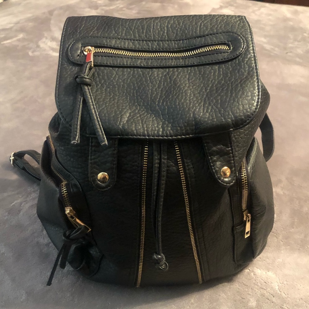 Black Backpack with pockets